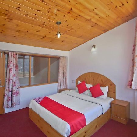 Hotel Bhrigu Manāli Exteriör bild