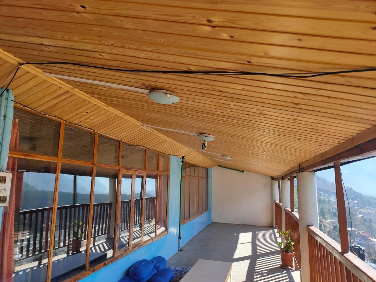 Hotel Bhrigu Manāli Exteriör bild