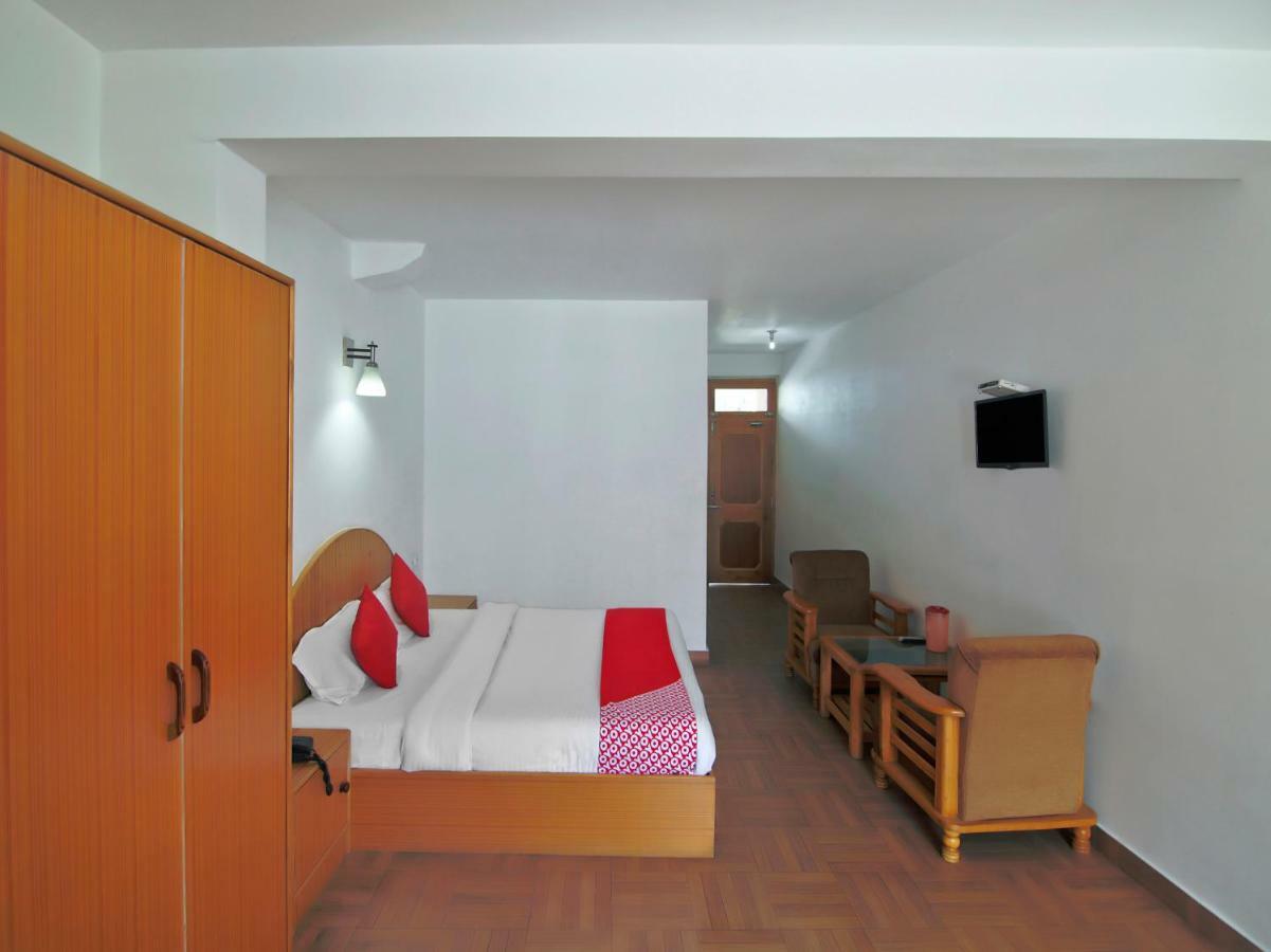 Hotel Bhrigu Manāli Exteriör bild