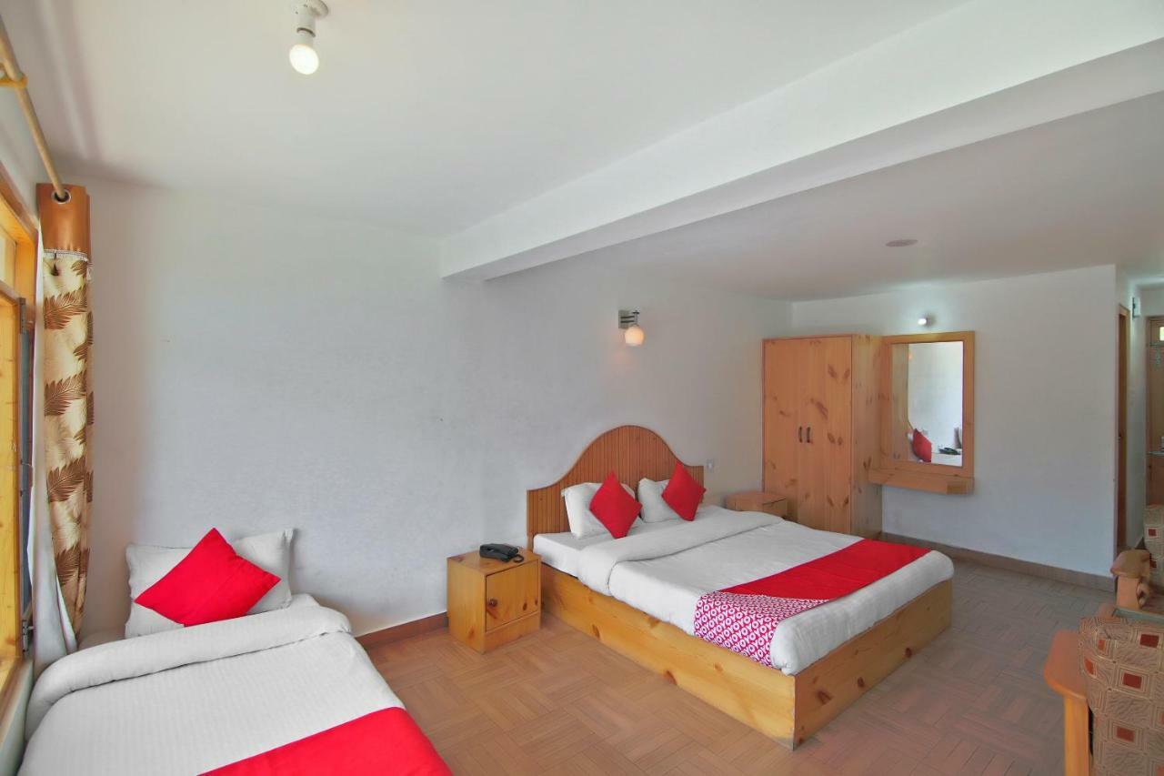 Hotel Bhrigu Manāli Exteriör bild