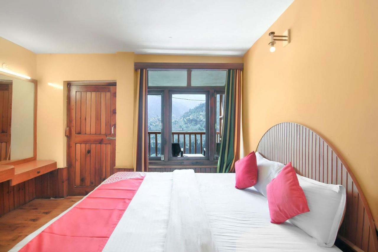 Hotel Bhrigu Manāli Exteriör bild